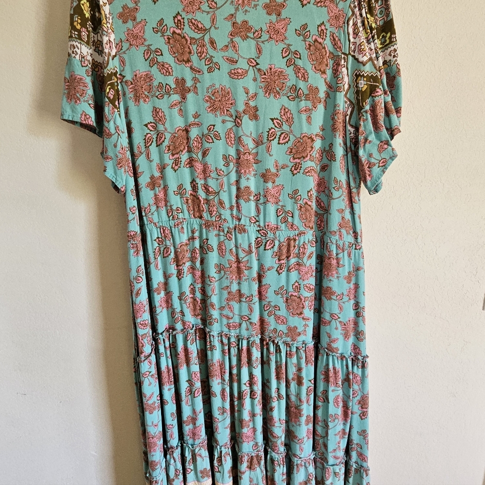 Bohemian Floral Print Dress - Picture 2 of 4